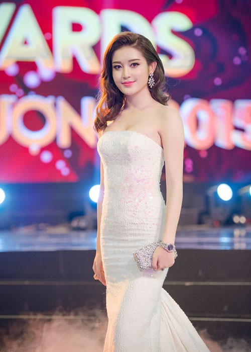 Huyen My goi cam do sac cung Ky Duyen tai VTV Awards-Hinh-3